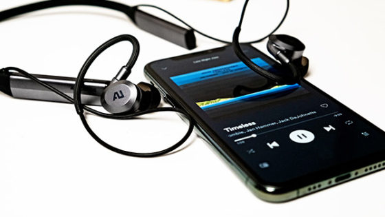 Audioprodukte und -zubehör: AUSOUNDS Premium Kopfhörer AUFLEX ANC